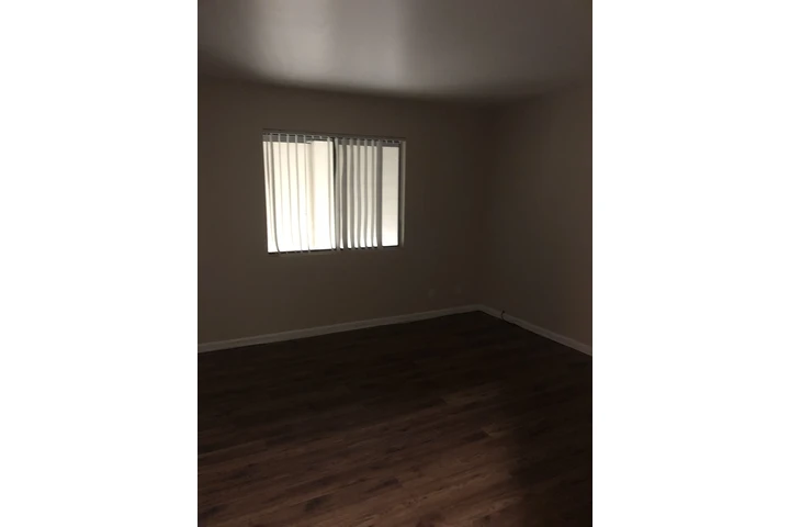 $2000 : Apartment image 7