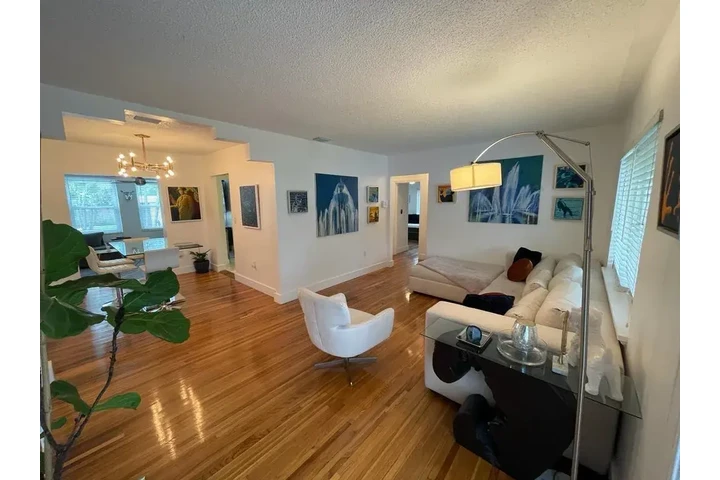 $2050 : North Miami / Central image 3