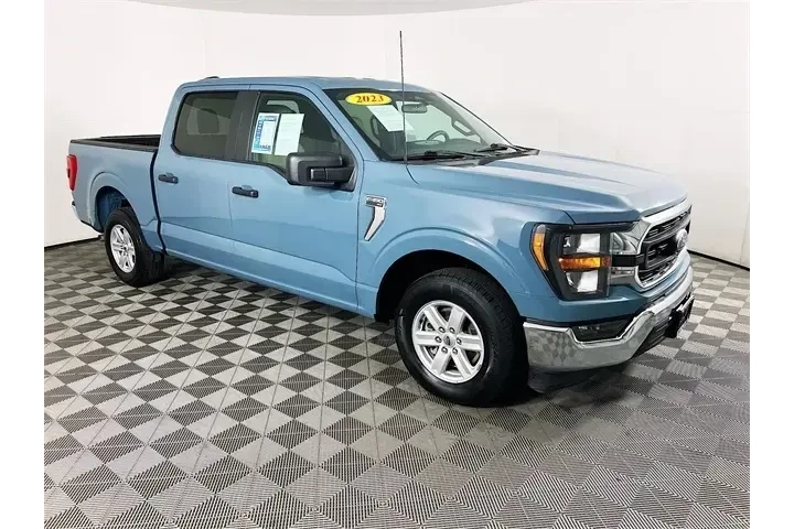 $33800 : Ford F-150 2023 4x2 XLT 4dr image 1
