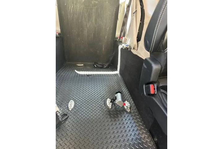 $35000 : 2020 Voyager LXi image 5