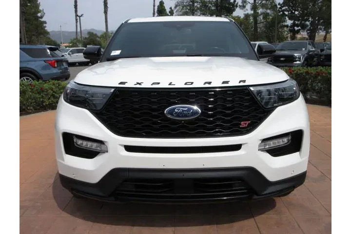 $28473 : Ford Explorer 2021 AWD ST 4d image 7