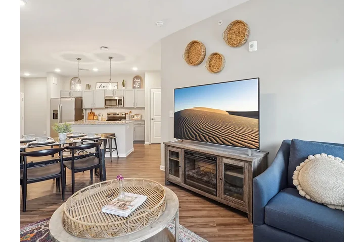 $1300 : A Great House image 4