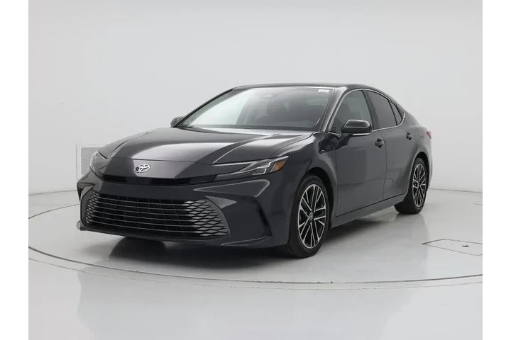 $34998 : Toyota Camry 2025 XLE 4dr Se image 4