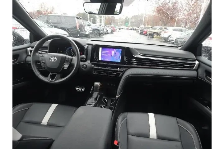 $28945 : Toyota Camry 2025 SE 4dr Sed image 9