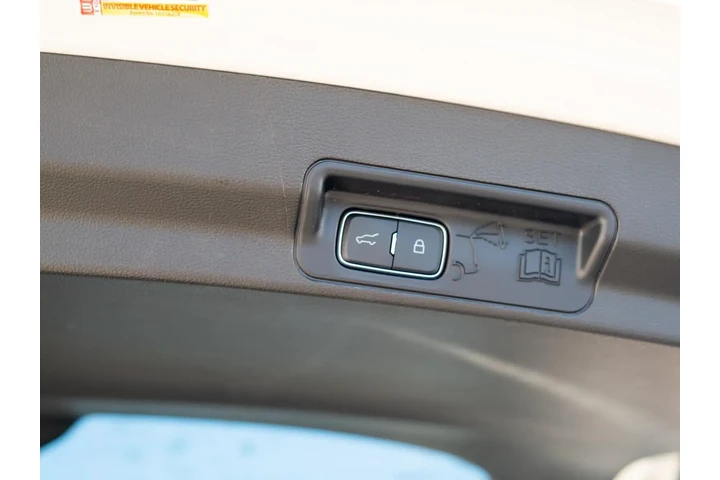 $49988 : 2025 Explorer ST image 7