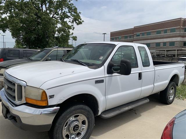 $6000 : 1999 F-250 Truck Super Cab V- image 2