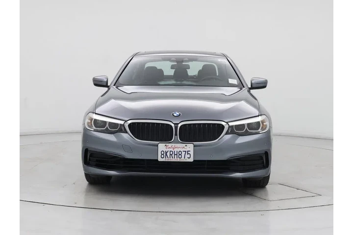 $21998 : BMW 5 Series 2019 530e iPerf image 5