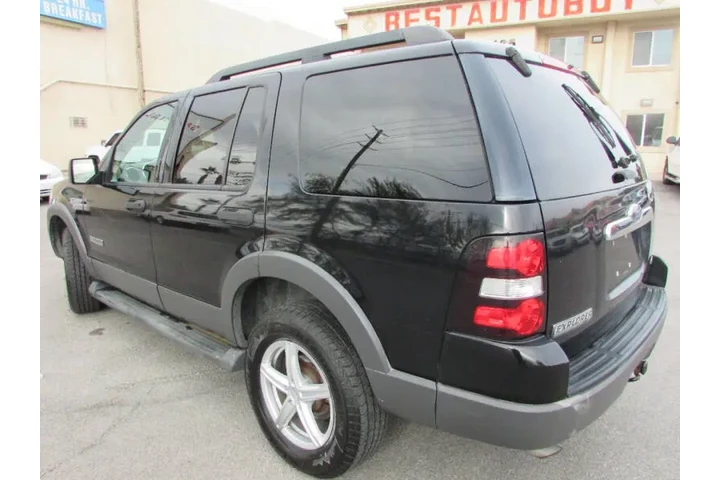 $5995 : 2006 Explorer XLT image 5