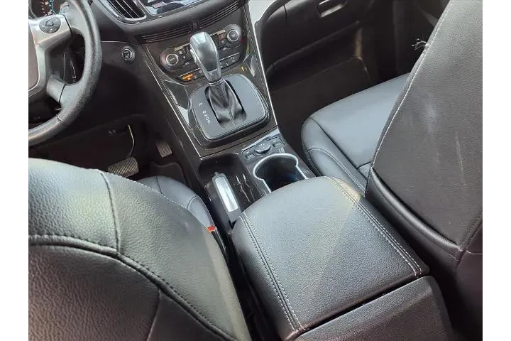 $13988 : Ford Escape 2016 Titanium 4d image 10