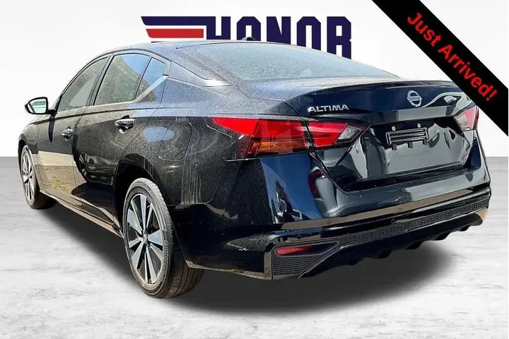 $18588 : Nissan Altima 2022 2.5 SV 4d image 3