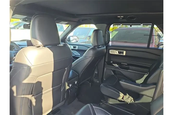 $38990 : Ford Explorer 2023 AWD ST 4d image 10
