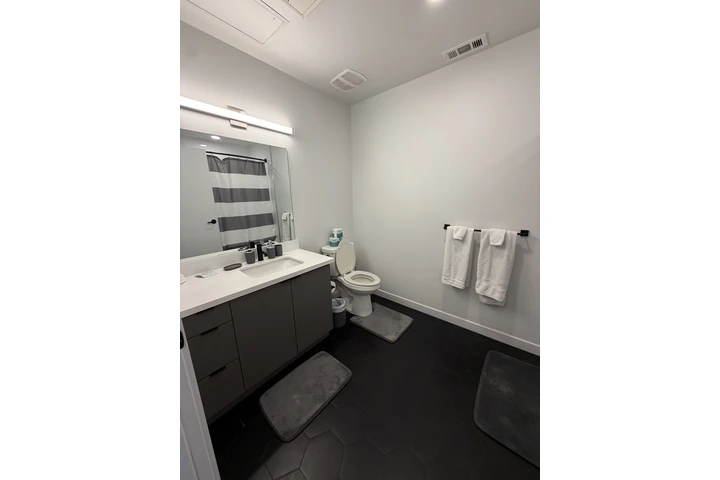 Housekeeping/limpieza image 1