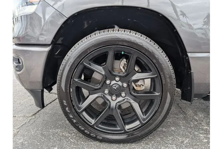 $35997 : Ram 1500 2023 4x2 Laramie 4d image 8