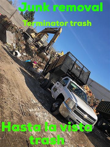 Hauling trash/ basura image 1