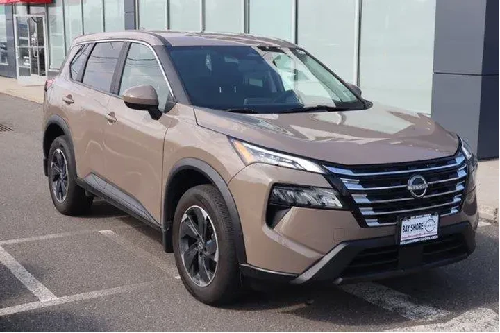 $23232 : Nissan Rogue 2025 AWD SV 4dr image 3