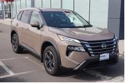 $23232 : Nissan Rogue 2025 AWD SV 4dr thumbnail
