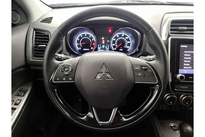 $17998 : Mitsubishi Outlander Sport 2 image 10