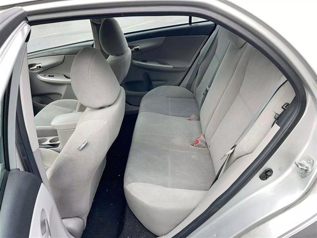 $10000 : 2012 TOYOTA COROLLA image 1