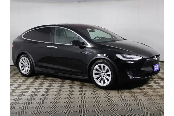 $18689 : Tesla Model X 2017 AWD 75D 4 image 2
