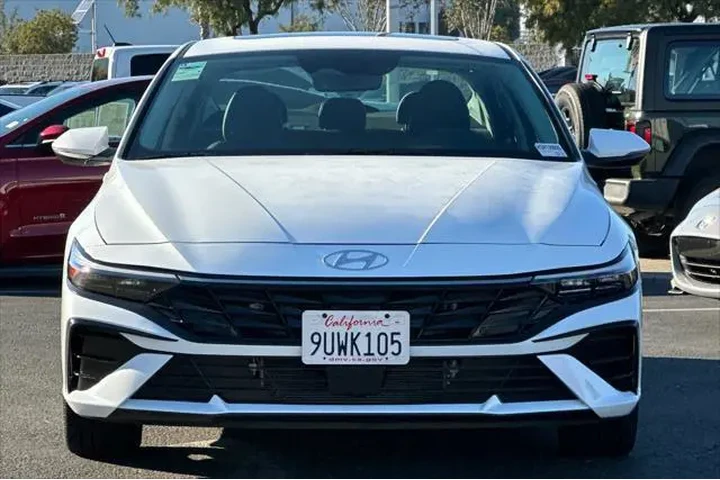 $29359 : Hyundai ELANTRA Hybrid 2025 image 8