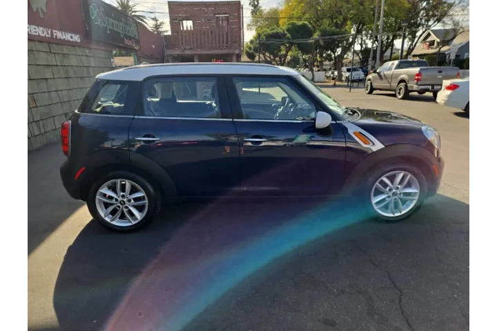 $7995 : 2011 MINI Cooper Countryman image 5