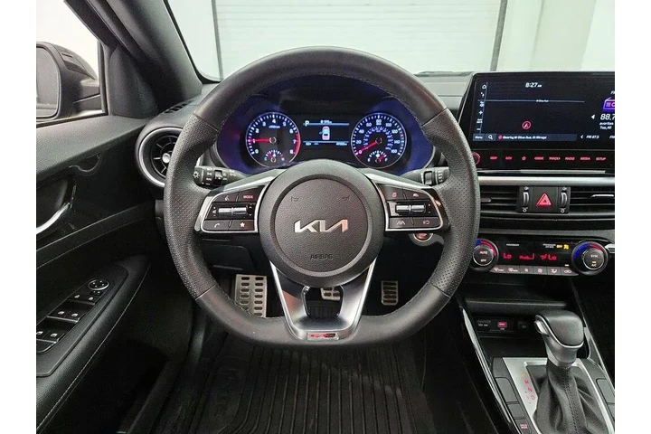 $22998 : Kia Forte 2023 GT-Line 4dr S image 10