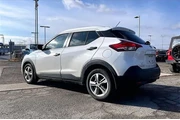 $8788 : Nissan Kicks 2018 S 4dr Cros thumbnail