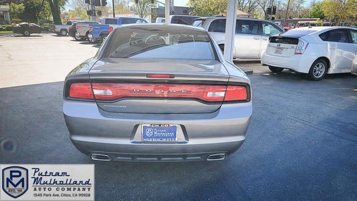 2012 Charger SE image 5