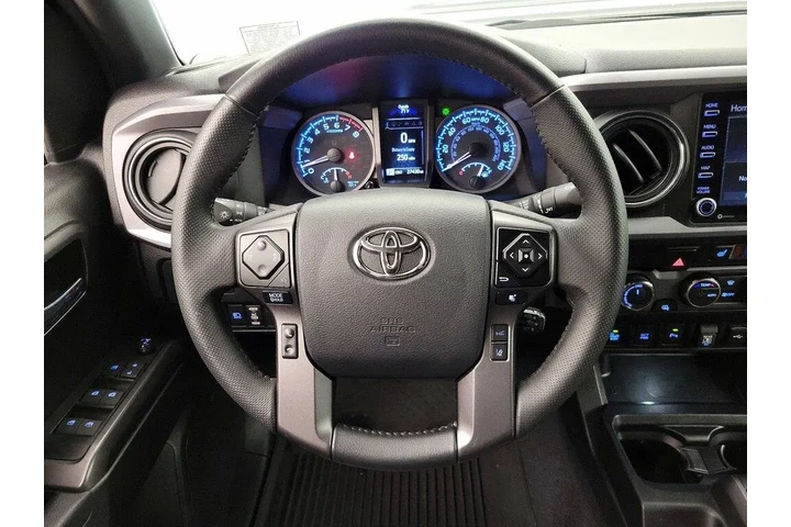 $39998 : Toyota Tacoma 2023 4x4 TRD S image 10