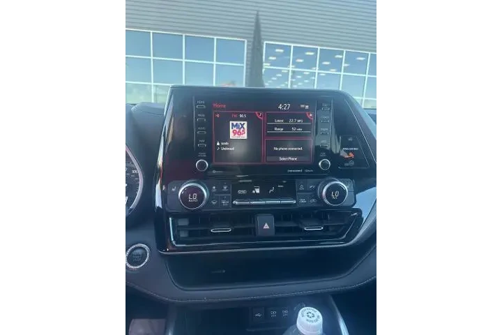 $26995 : Toyota Highlander 2021 XLE 4 image 10