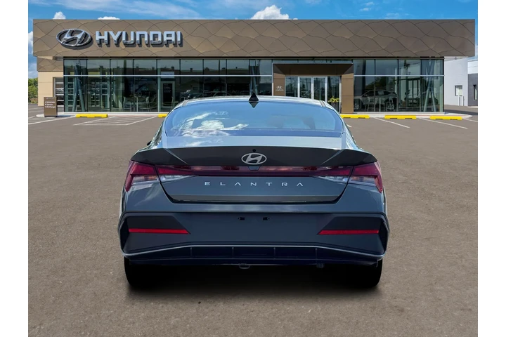 $22995 : Hyundai ELANTRA 2026 SE 4dr image 6