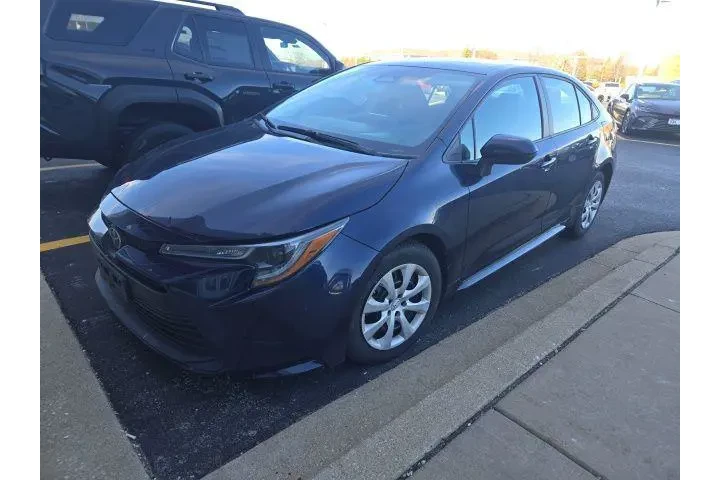 $18991 : Toyota Corolla 2023 LE 4dr S image 3