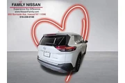 $23842 : Nissan Rogue 2023 AWD SV 4dr thumbnail
