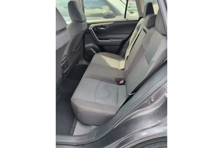$30538 : Toyota RAV4 2024 XLE 4dr SUV image 9