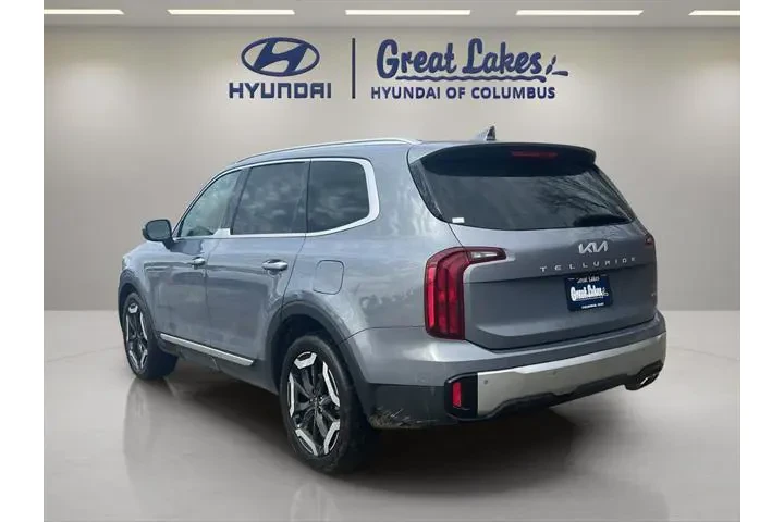 $27833 : Kia Telluride 2023 AWD S 4dr image 3