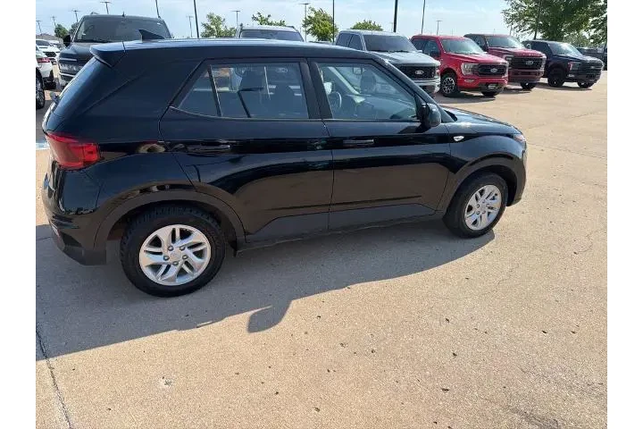 $17494 : Hyundai VENUE 2022 SE 4dr Cr image 7