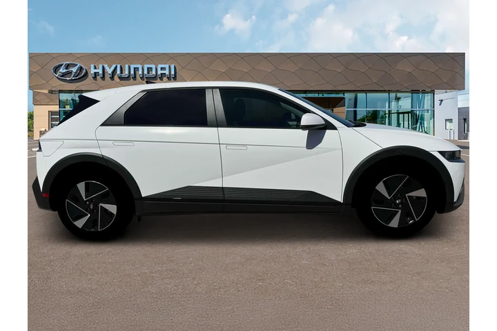 $32988 : Hyundai IONIQ 5 2025 SE 4dr image 9