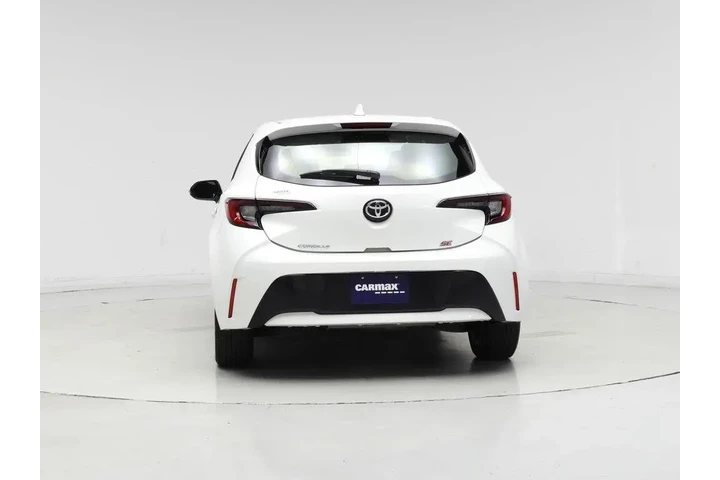 $20998 : Toyota Corolla Hatchback 202 image 6