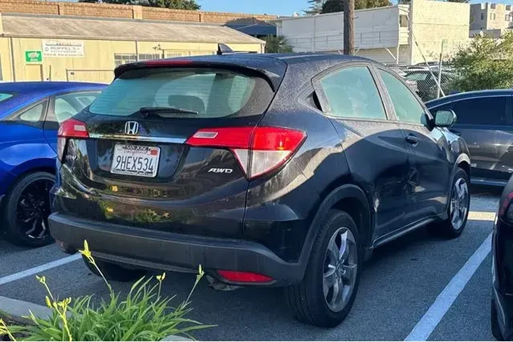 $17995 : Honda HR-V 2020 AWD LX 4dr C image 5