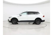 $22998 : Volkswagen Tiguan 2024 SE 4d thumbnail