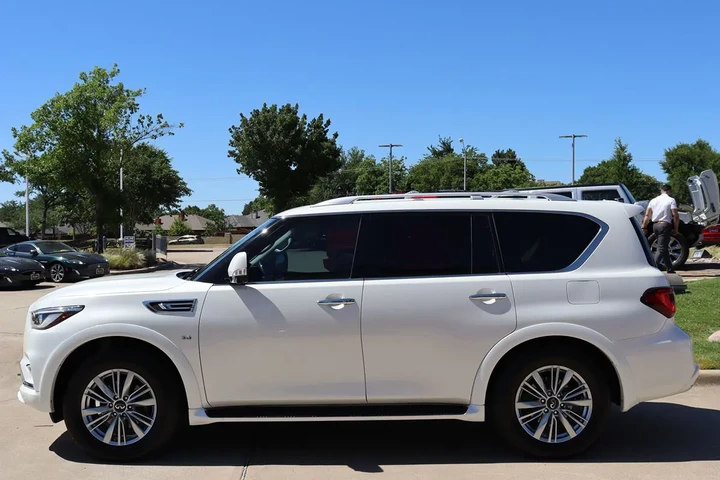 $28567 : 2020 QX80 LUXE image 7
