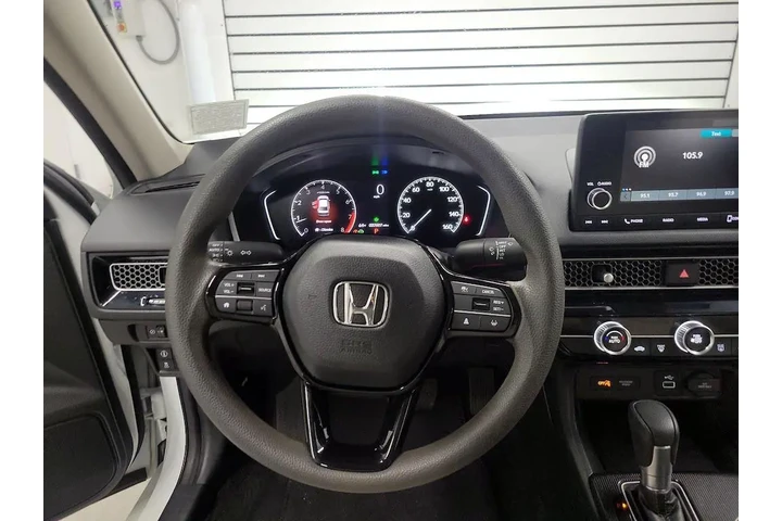 $22998 : Honda Civic 2022 LX 4dr Seda image 10