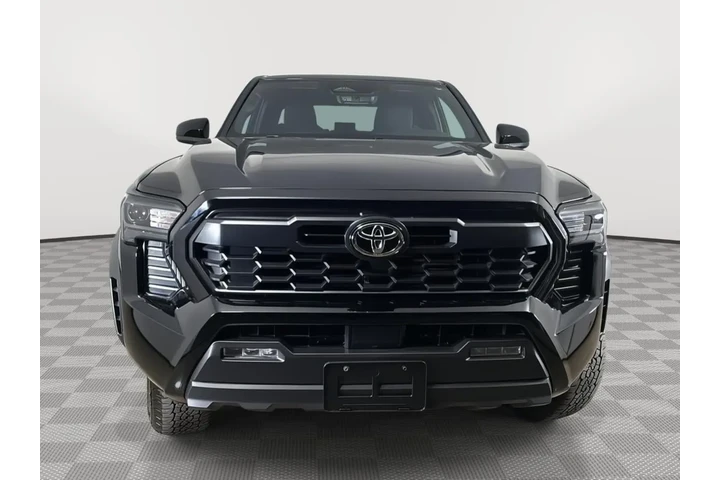 $45000 : Gold Certified 2025 Tacoma TR image 5