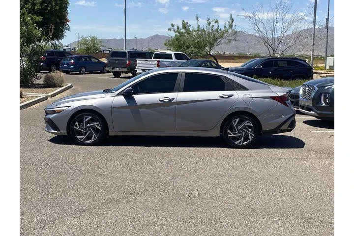 $19988 : Hyundai ELANTRA 2025 SEL Spo image 6