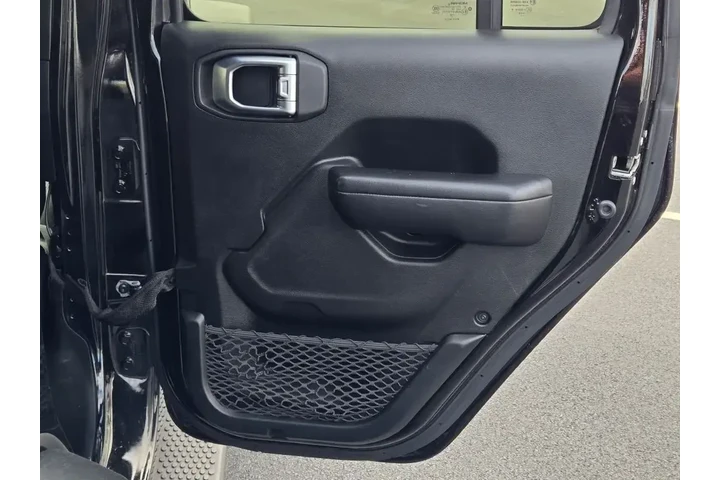 $27899 : Jeep Wrangler Unlimited 2019 image 7