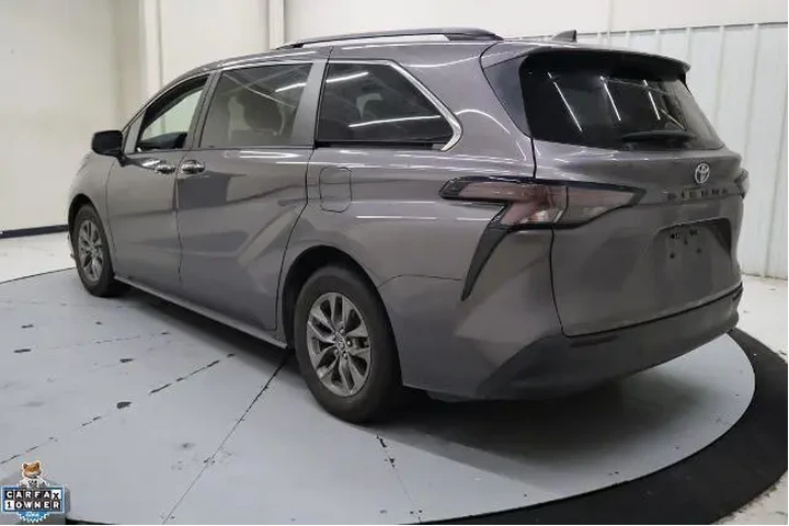 $33614 : Toyota Sienna 2023 XLE 8-Pas image 7