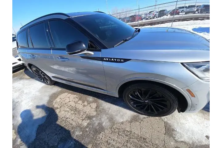 $37999 : Lincoln Aviator 2023 Reserve image 3