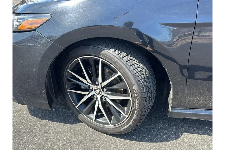 $15000 : 2023 Camry SE image 5