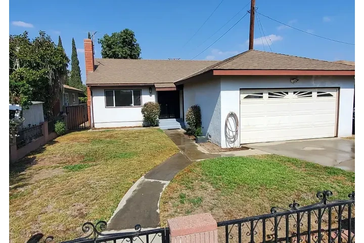 $2100 : Gorgeous Entire HOUSE for Rent image 2