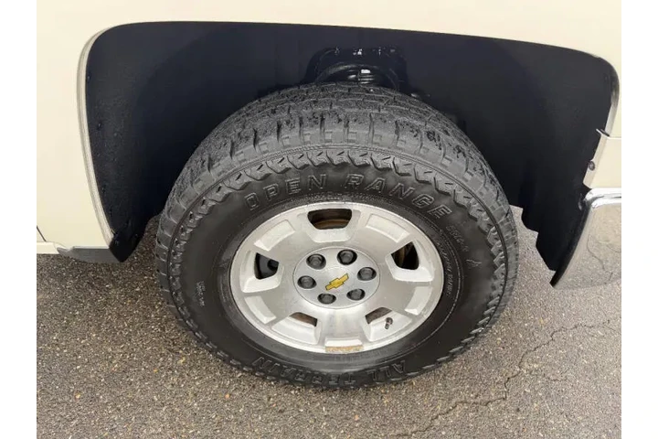 $19995 : 2015 Silverado 1500 LT image 10